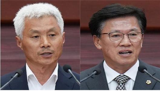 염영선(왼쪽)과 이명연 전북도의원 ⓒ전북도의회