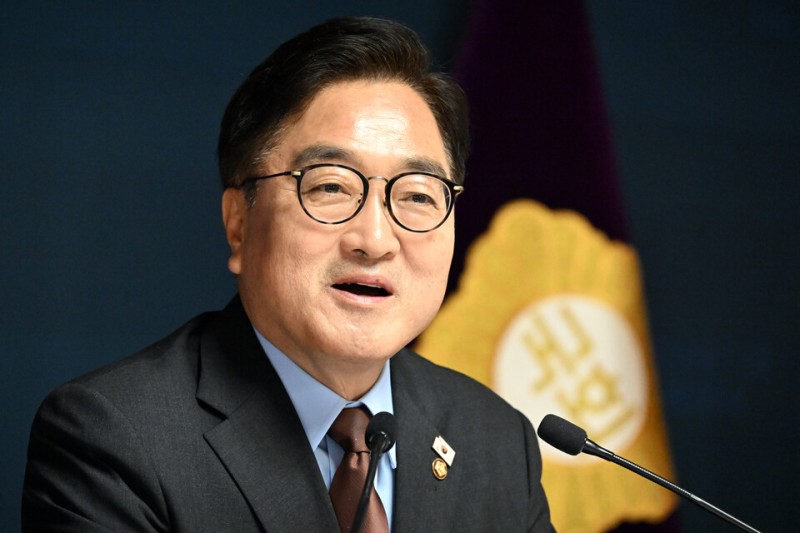 우<b>의장</b>, 취임 1주년 간담회…"<b>개헌 논의</b>하려면 국정 안정돼야"