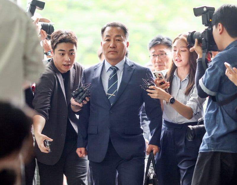 <b>김계환</b> 전 <b>해병대사령관</b>, 순직해병<b>특검</b> 출석…'VIP 격노설' 조사