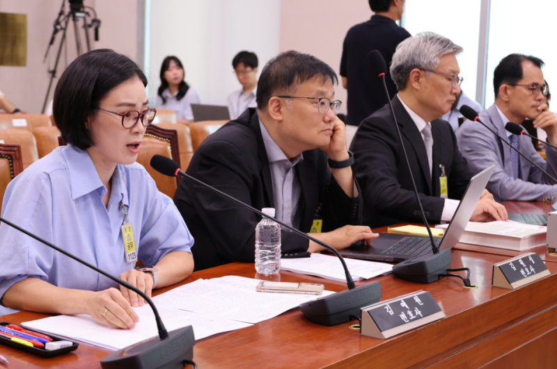'<b>검찰개혁</b> 공청회' 온 변호사들…"수사-기소 분리 신중해야"