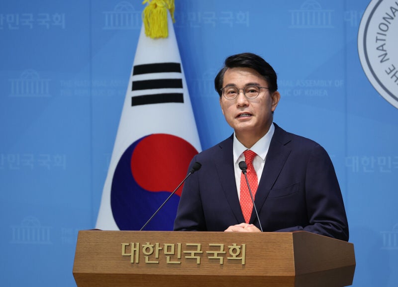 <b>윤상현</b> "'<b>전한길</b>과 <b>절연</b>' 당내 기류 알지만 <b>반대</b>…혁신은 스스로 반성부...