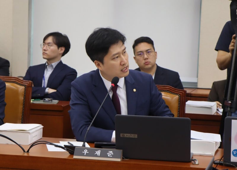 <b>우재준</b>, 국힘 청년최고위원 출마…"尹 계엄은 잘못, <b>전한길</b> 그만하라"