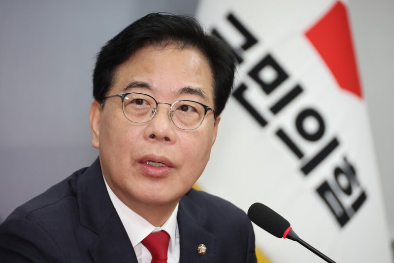 '<b>노상원 수첩</b>' 발언 <b>논란</b> 8일 만…<b>송언석</b> "본의 아니게 발생, 유감"