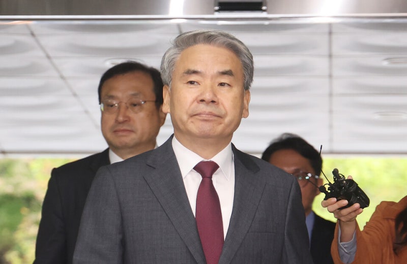 '<b>채상병</b> <b>수사 외압</b>' 의혹 이종섭 전 국방장관 구속심사 출석