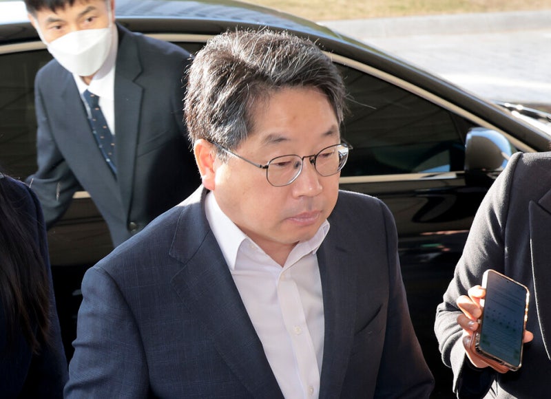 "용산과 검찰 처한 현실 고려" 李정부와의 거래 의혹 낳은 <b>노만석</b> 결국...
