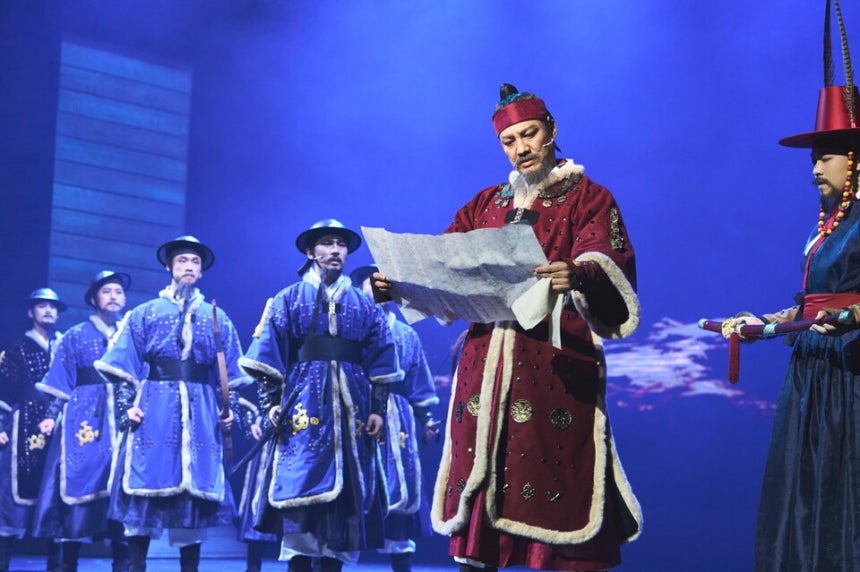 지난 11월14~16일 경찰인재개발원 안병하홀에서 열린 이순신 창작 뮤지컬 ‘성웅’ 모습 ⓒ아산시 제공