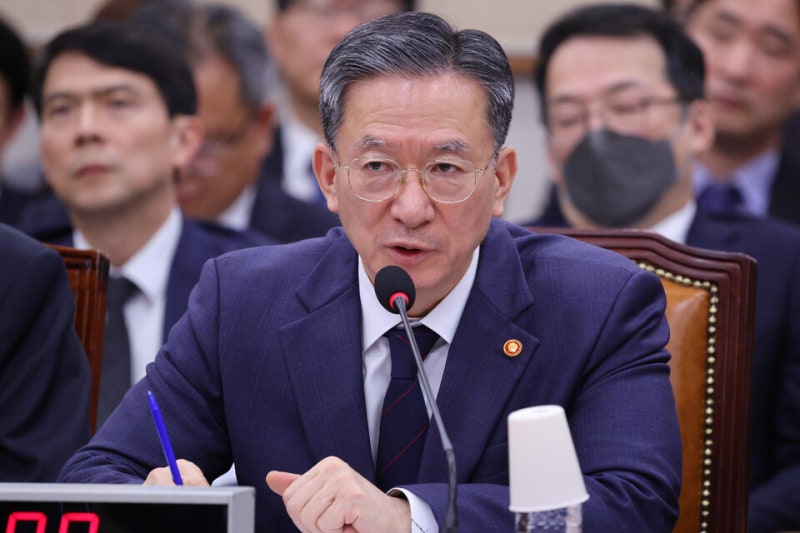 "'대장동 항소 포기' 반발 검사장들 <b>평검사</b> 전보" 열쇠 쥔 <b>정성호</b> 신중...