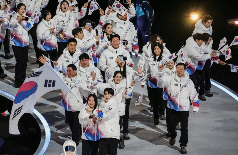 2월6일 이탈리아 밀라노 산시로 스타디움에서 열린 2026 밀라노·코르티나담페초 동계올림픽 개막식에 입장하는 한국 선수들    </div>

    <div class=