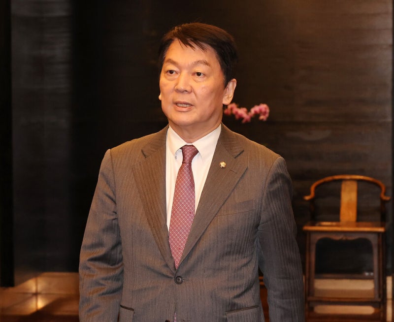 안철수 "李, 나 몰라라 해외 순방 갈 때 아냐…투표용지 사태 직접 나서라"