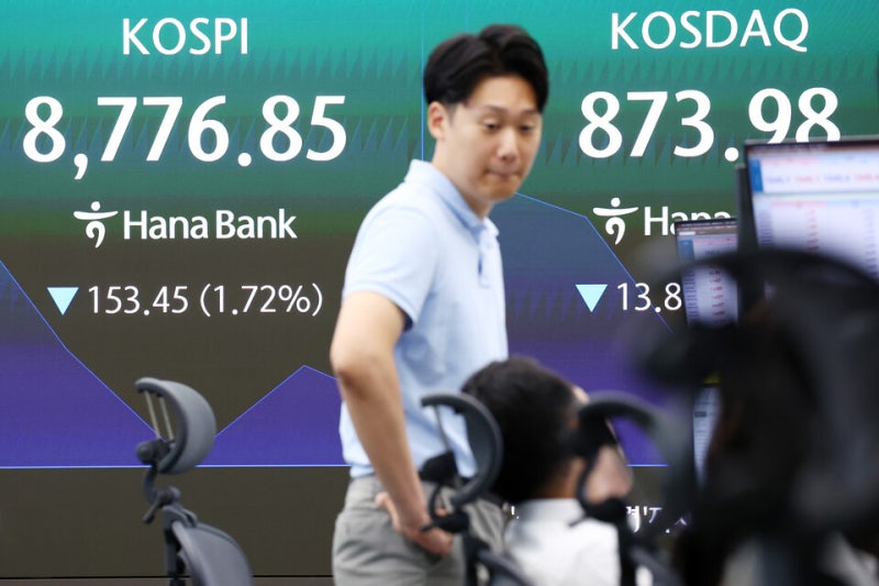 코스피, 미국 증시 혼조에 약세…외국인 매도세 확대