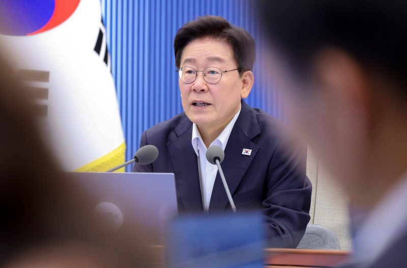 "李, '임기 단축' 하더라도 분권형 개헌 필요 언급"…골프 친 국힘 <b>의원</b>...