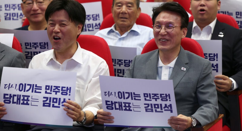 친명계, '6위' 김용 몰아주기 승부수…<b>임미애</b>·<b>김영호</b> 최고위원 동반 사...