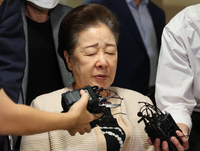 '<b>정교유착</b>' <b>한학자</b> 통일교 총재 징역 2년...'오른팔' 비서실장은 집행유...