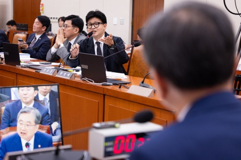 <b>한동훈</b> "우크라만 쥐 잡듯" <b>조현</b> "그런 표현 답변 거부"…'李 외치' <b>공방</b>...