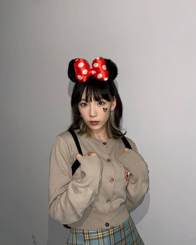 소녀시대 <b>태연</b> ‘그아탱’ 클래스…<b>방부제 미모</b> 무엇 [SNS컷]