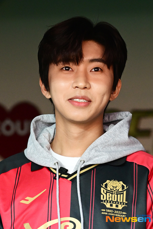 ‘미담 제조기’ <b>임영웅</b> 당신은 대체‥장애인 <b>축구단</b>에 남몰래 선행