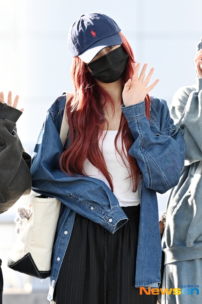 멤버들 공항 출국 사진들