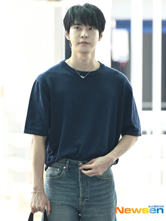 도영님 출국 사진