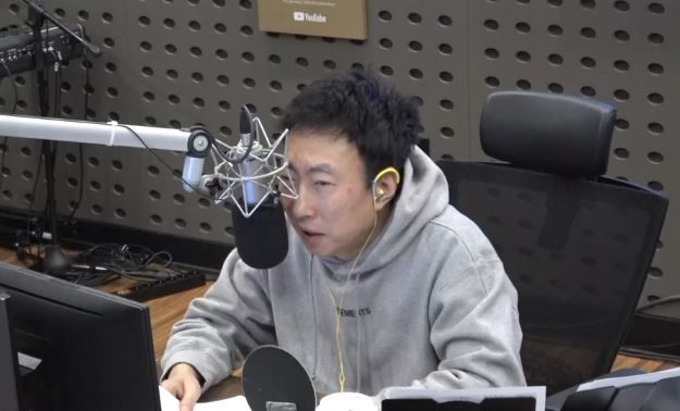박명수 라디오에서 진과 지드래곤 나와달라고 투정한 소식