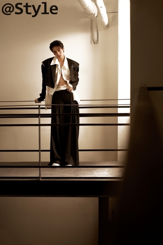 Cravity Taeyoung's first solo pictorial with @star1's March issue has been revealed!