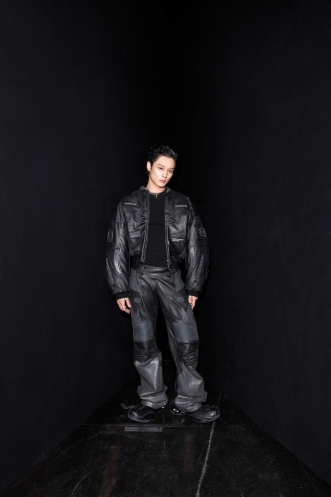 The Boyz's Jooyeon, Paris Fashion Week!!! What a unique aura hehe