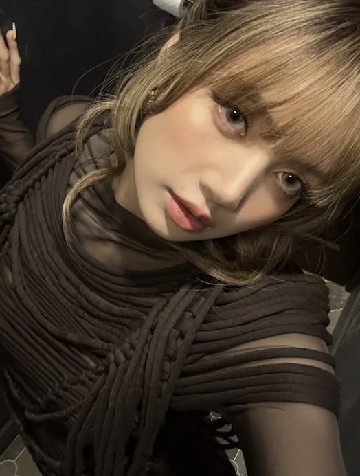 블랙핑크 멤버 리사 인스타 업뎃했네요 ㅎㅎ 핫걸 사진!