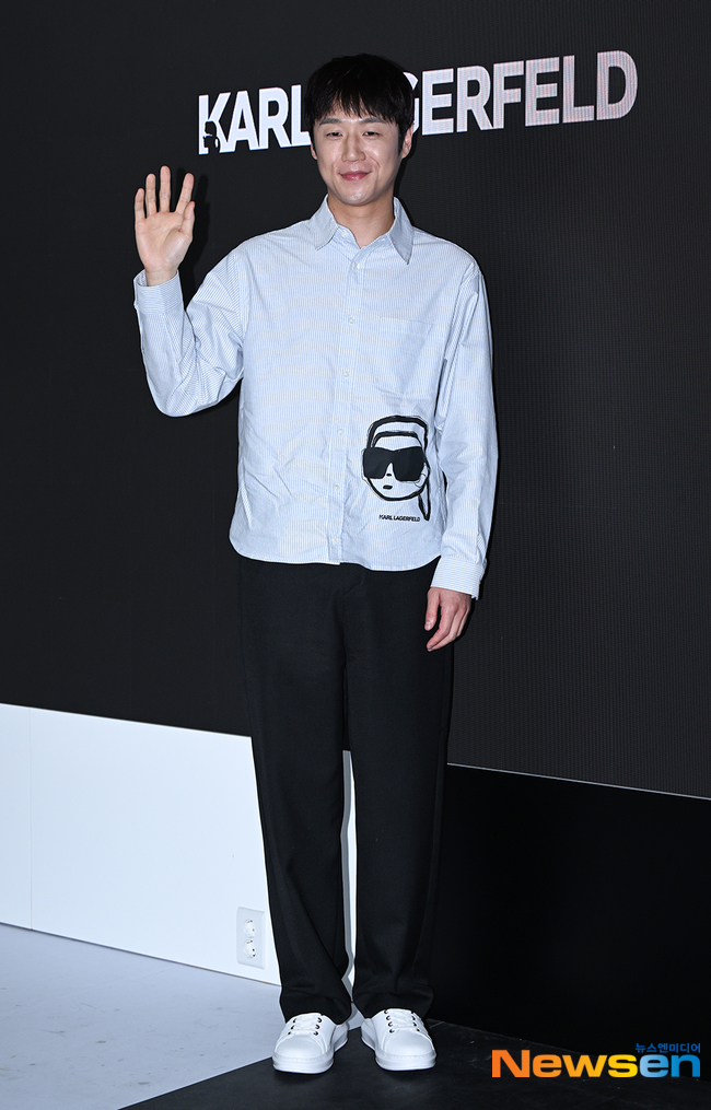‘<b>언슬전</b>’ <b>정준원</b>, 성수에서 인사 [포토엔HD]