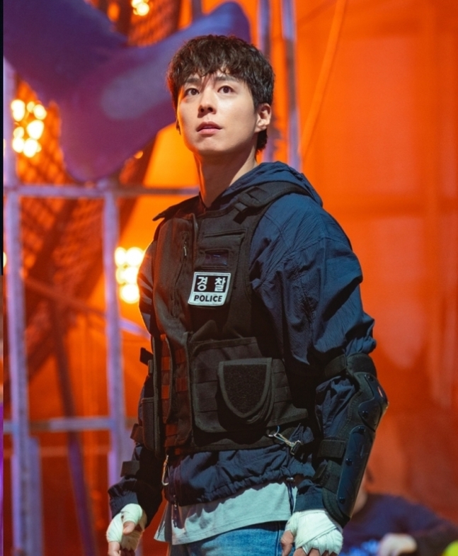 이미지 변신으로 새로운 모습을 보여준 보검님