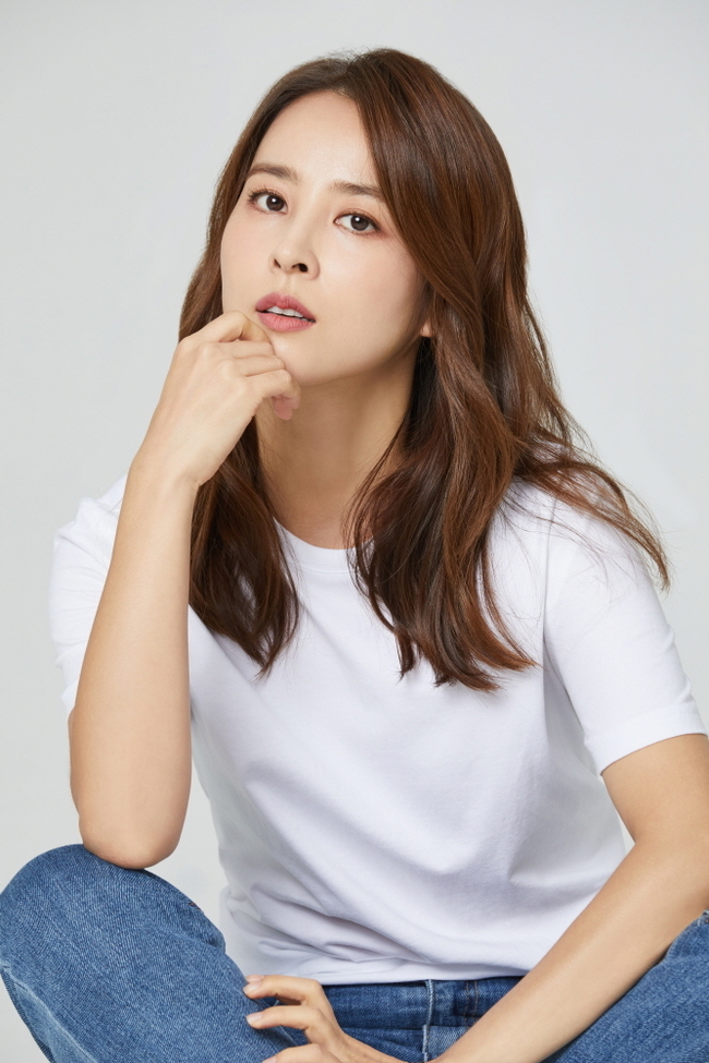<b>김희선</b>, 경력 단절 후 억대 연봉 쇼호스트 재도전(<b>다음생은 없으니까</b>)