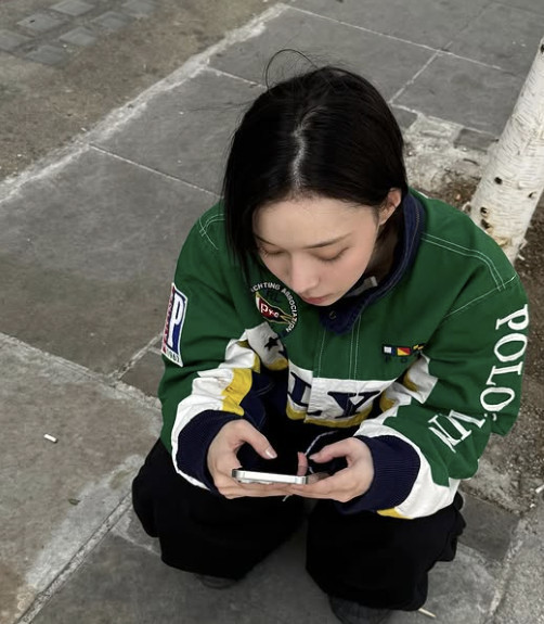 꾸미지 않아도 주변이 환하게 빛나는 윈터님