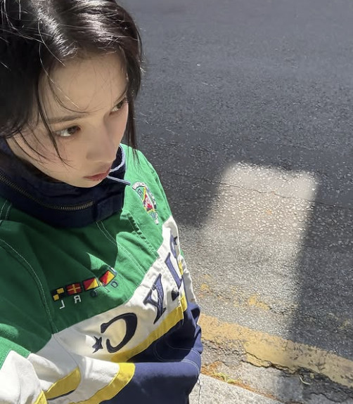 꾸미지 않아도 주변이 환하게 빛나는 윈터님