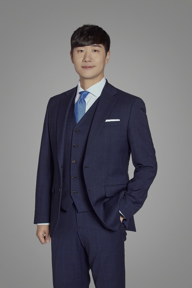 ‘캐스터’ <b>배성재</b>, 잠실야구장 뜬다…<b>두산</b>베어스 <b>시구</b> [공식]