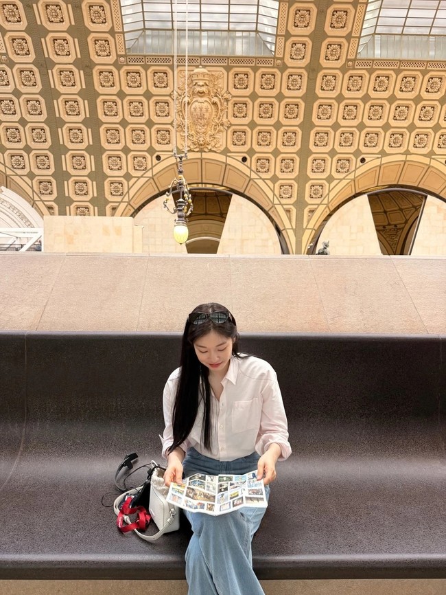 <b>김연아</b>, 고우림 시선에 담긴 여왕님‥꽃신 신고 파리 신혼여행