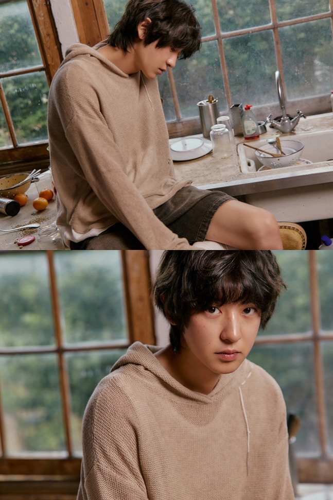 Chanyeol đã thông báo tin tức về sự trở lại của Upside Down vào ngày 25.