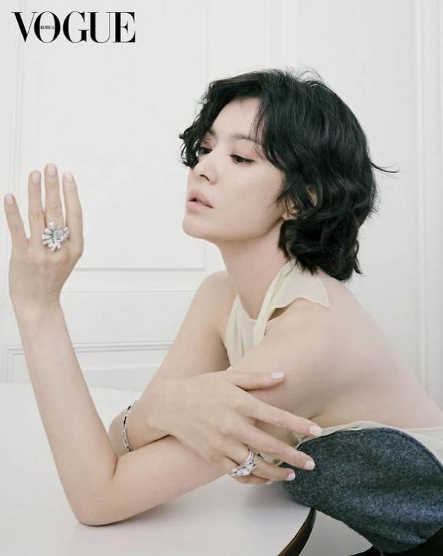 아름다운 혜교님의 보그 코리아 10월 화보 사진