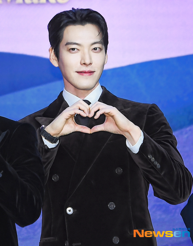 ‘<b>다 이루어질지니</b>’ <b>김우빈</b>, 신민아~ [포토엔HD]