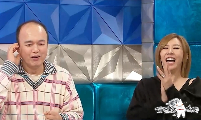치질 수술 4번 <b>김광규</b>, <b>김완선</b> 철벽에도 불꽃 <b>플러팅</b> “사진 넣고 다...