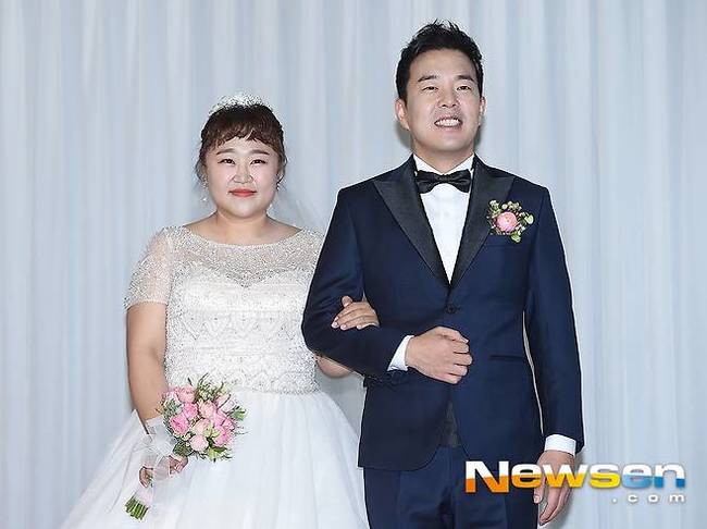 27 뺀 <b>홍윤화</b><b>김민기</b> 복 터졌다, <b>오뎅바</b> 대박 이어 ‘동상이몽2’ 합...