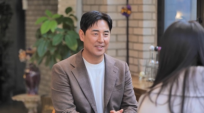 ‘52세’ <b>김성수</b>, 첫 <b>소개팅</b>서 광대승천 “아직도 장가 안 간 게 신기해...