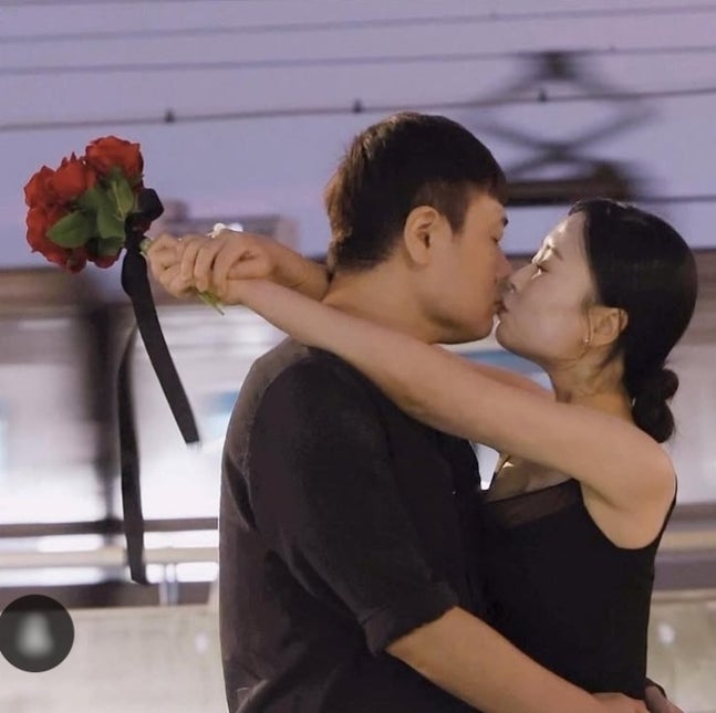 둘싱 22기 현숙♥16기 광수, 재결합 후 키스 사진 공개‥과감한 애정 표현