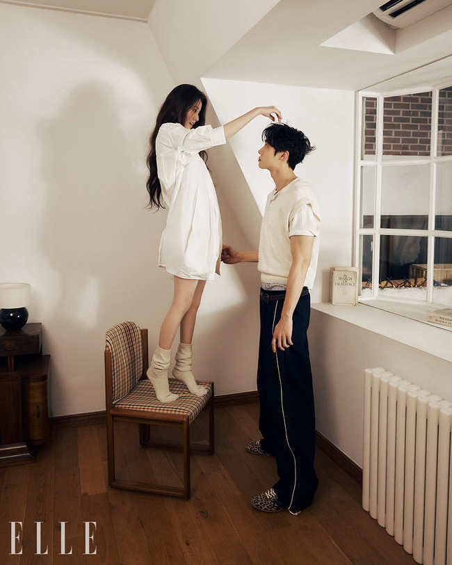 <b>추영우</b> 신시아 설레는 키 차이, 현실 연인 같은 케미[스타화보]