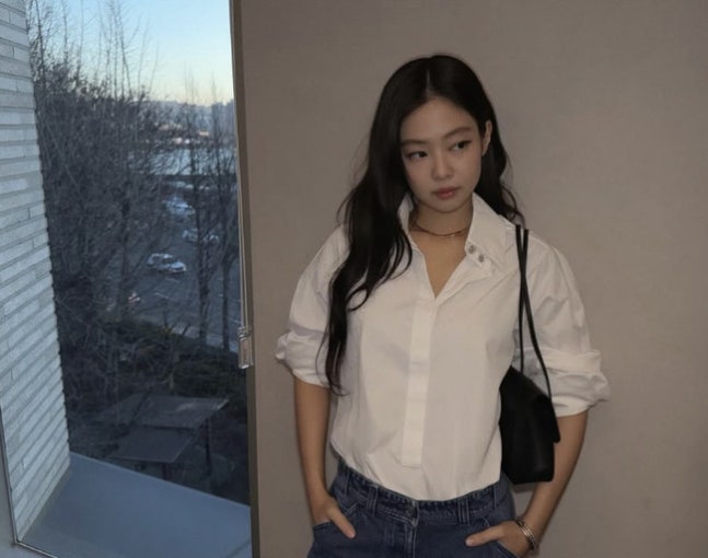 Jennie en varias poses demostrando versatilidad de estilo