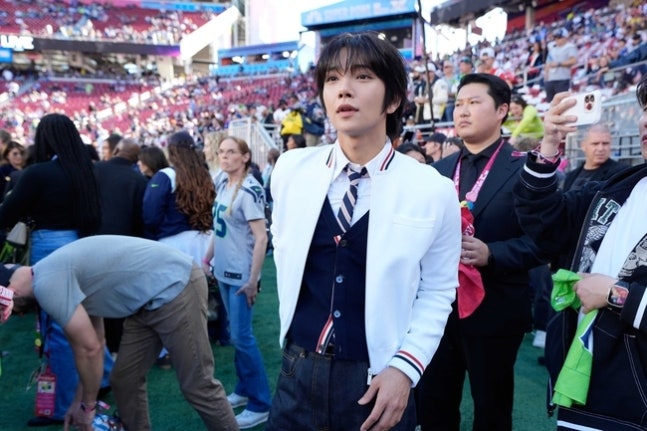 SEVENTEEN《JOSHUA》亮相超級盃與多場美國盛典引發全球熱議