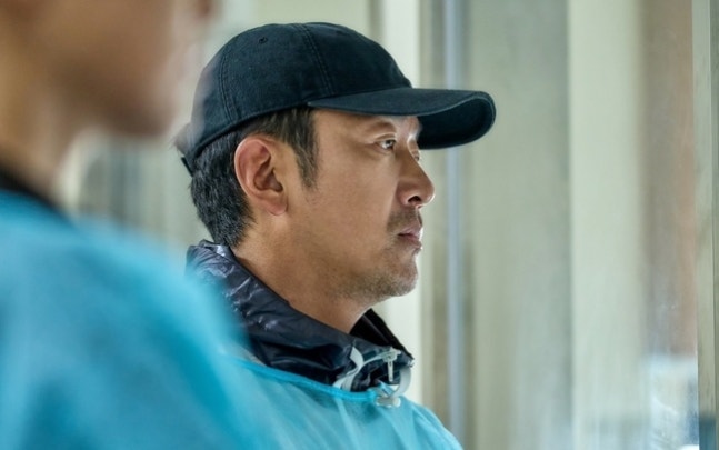 河正宇主演《在大韓民國成為房主的方法》奇秀宗面臨警方追查危機