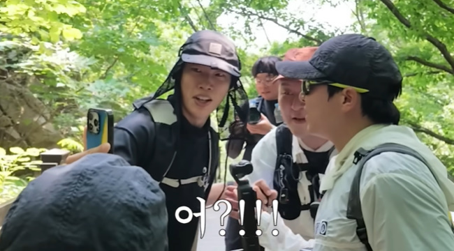 류준열, 요즘 뭐하나 했더니 조정석과 관악산 자만추 “한국 100대 명산 깨기 중”