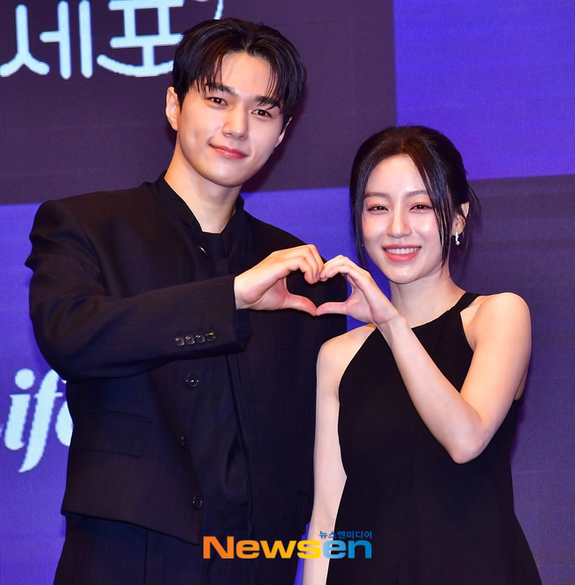 김명수x강민아, 감정 전이 [포토엔HD]