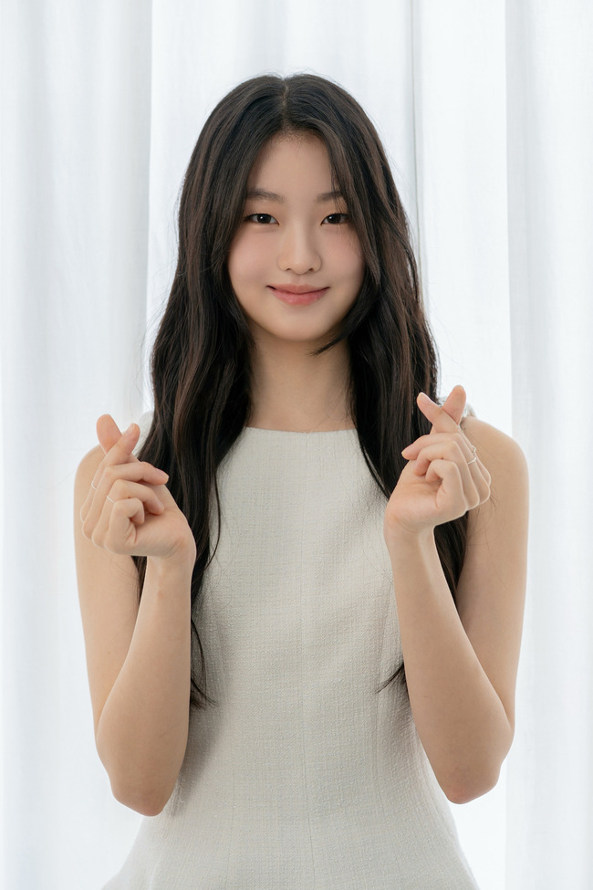 <b>서수민</b> “후광 비치고 스위트한 소지섭, 생일 선물=데이식스 친필 사인...