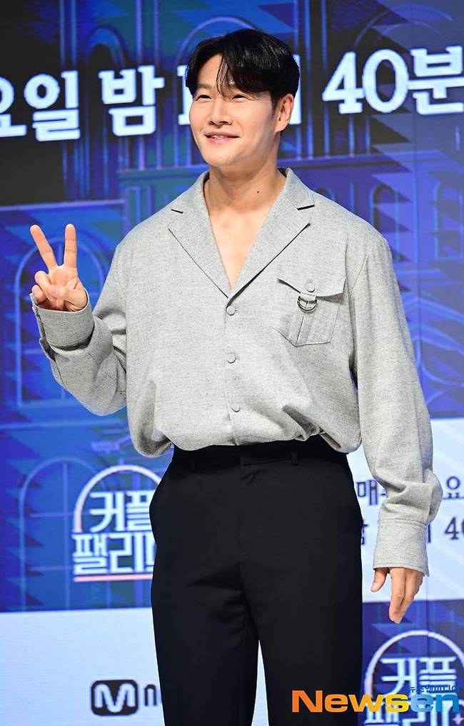 주식 모른다던 <b>김종국</b>, 알고보니 <b>5만 전자 주주</b> “팔 생각 없어” (옥문...