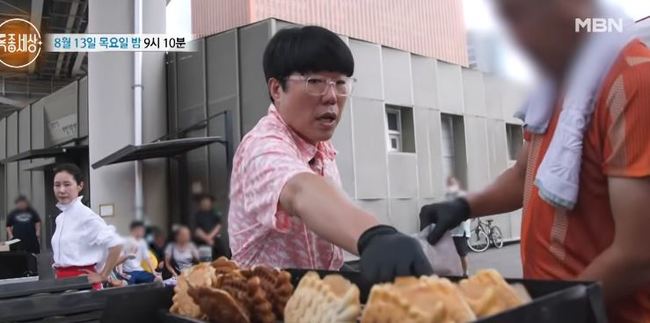 개그맨→<b>목사</b> <b>표인봉</b> “하루 5천만 원 벌었는데” <b>서울역</b>서 붕어빵 굽는...