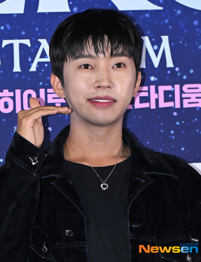 35살 <b>임영웅</b>, 곧 열애 소식 전하려나…절친 <b>조째즈</b> “최근 <b>연애 상담</b>”...